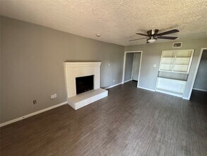 Building Photo - 13611 Ravensway Dr