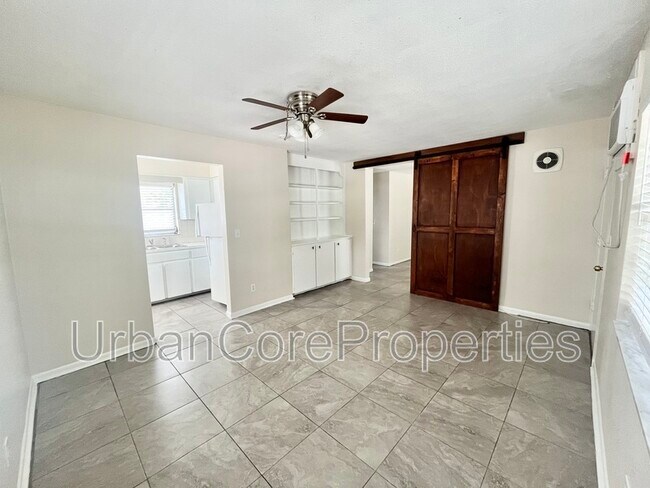 Foto del edificio - 321 24th Ave N