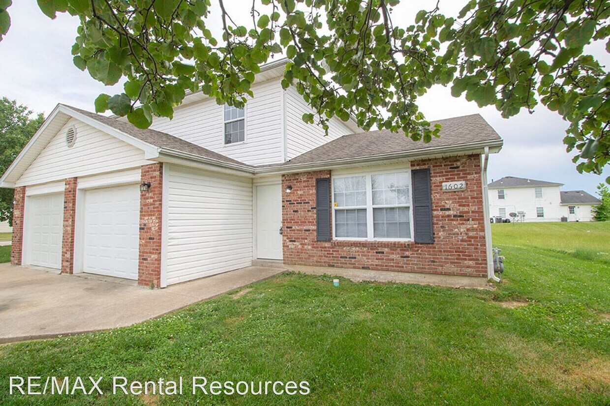 Foto principal - 3 br, 2 bath House - 1602 High Quest