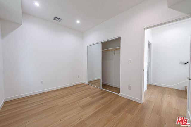 Foto principal - 5251 Agnes Ave