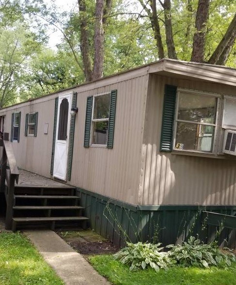 Primary Photo - 39 Shell Dr