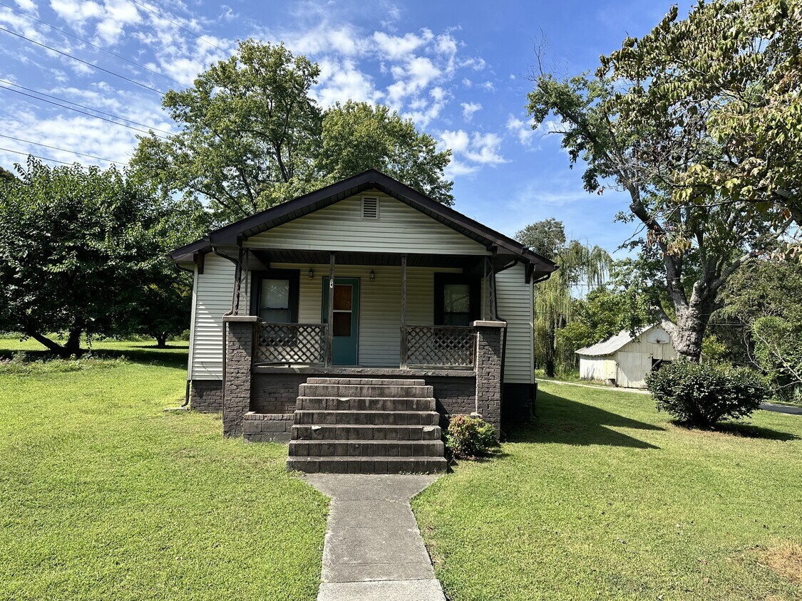 Primary Photo - 3833 Lonas Dr