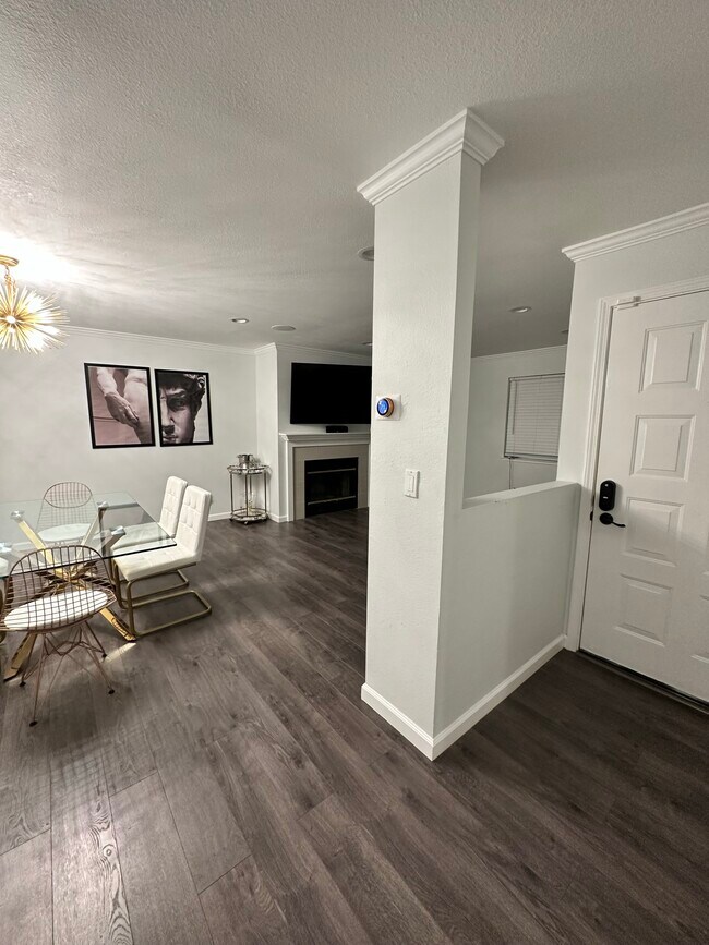 Building Photo - 3119 Heather Ridge Dr