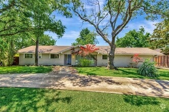 Building Photo - 6522 Willow Ln