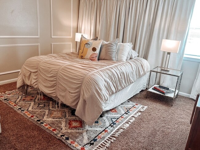 Interior Photo - Town & Country Apartments