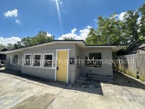 Building Photo - 1490 W 33rd St