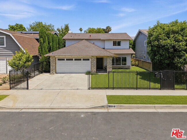 Foto del edificio - 5516 Bluebell Ave