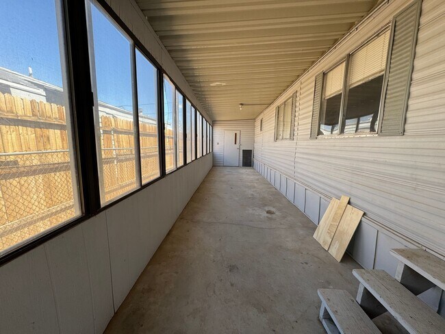 Foto del edificio - 2BR Mobile Unfurnished recent remodel/Refr...