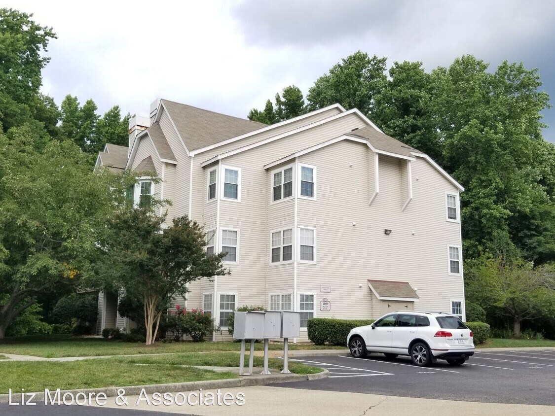 Primary Photo - 2 br, 1.5 bath House - 109 Stratford Drive...