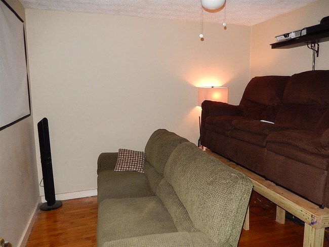 815 Buena Vista Dr Tallahassee Fl 32304 House For Rent In