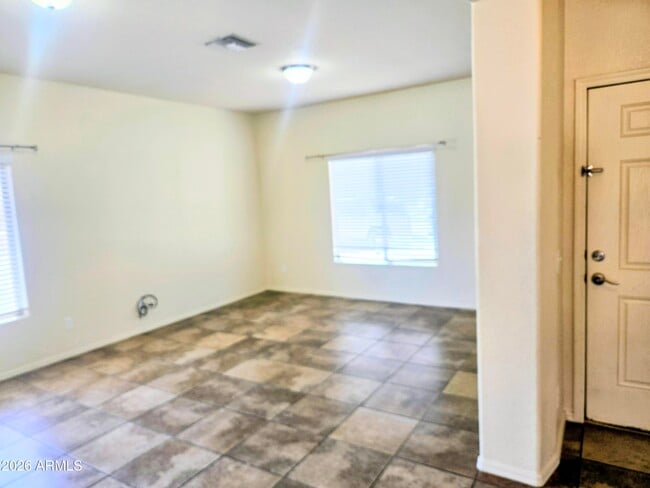 Building Photo - 1229 Questa Ct