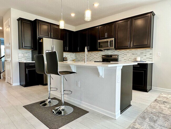 Building Photo - Two-Story Home Available in Davenport!