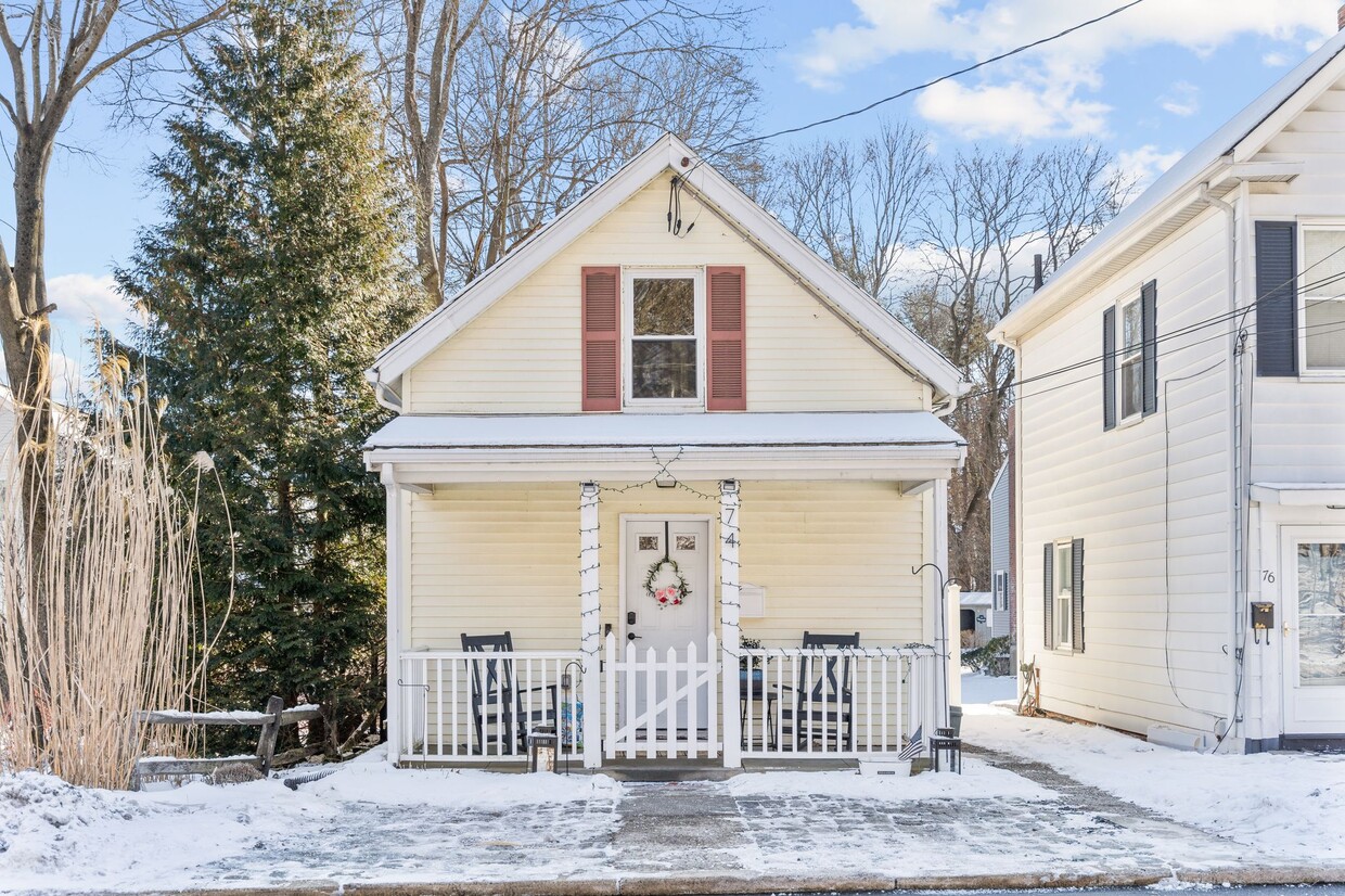 Primary Photo - 74 Harrison Ave