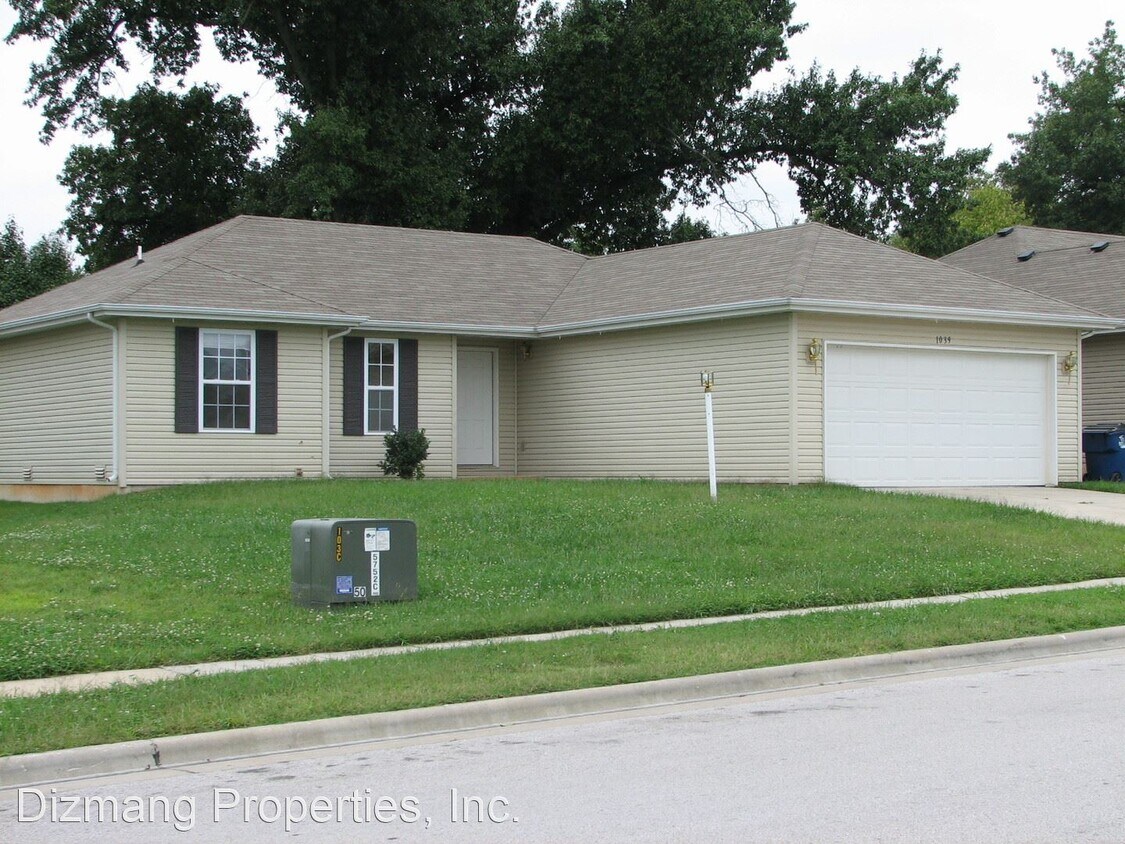 Foto principal - 3 br, 2 bath House - 1039 S. Missouri Ave.