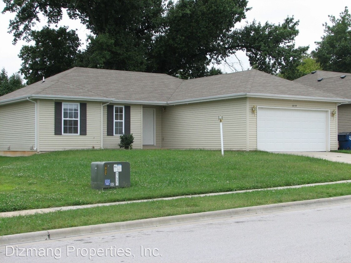 Primary Photo - 3 br, 2 bath House - 1039 S. Missouri Ave.