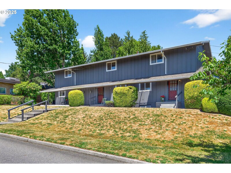 Foto principal - 1411 SW Dewitt St