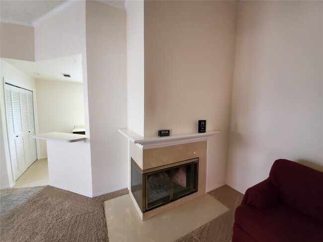 Building Photo - 404 Pebble Way