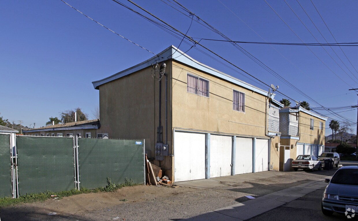 Building Photo - The Sands Apartments