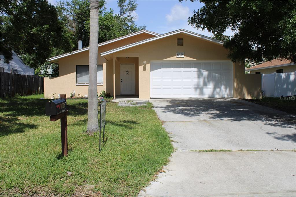 Primary Photo - 8895 67th St