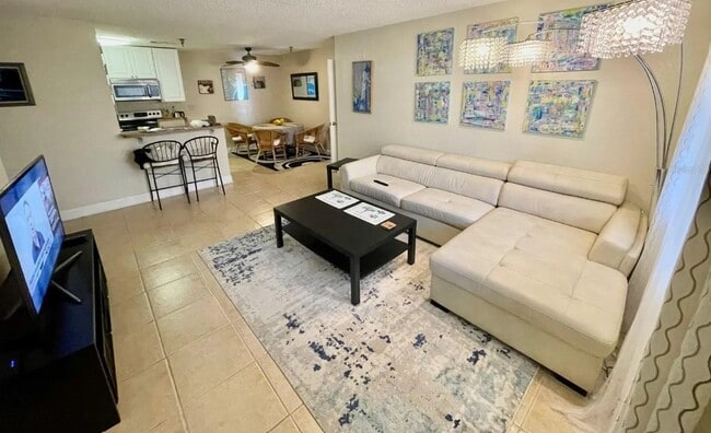 Photo - 10265 Gandy Blvd N (Saint Petersburg, FL) Apartment