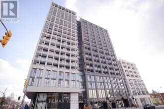 Building Photo - 2020 Bathurst St
