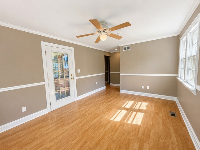 Building Photo - 21365 W Ridge Rd