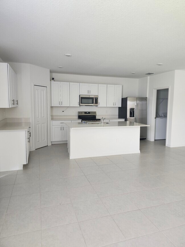 Building Photo - 2291 Blue Grosbeak Pl