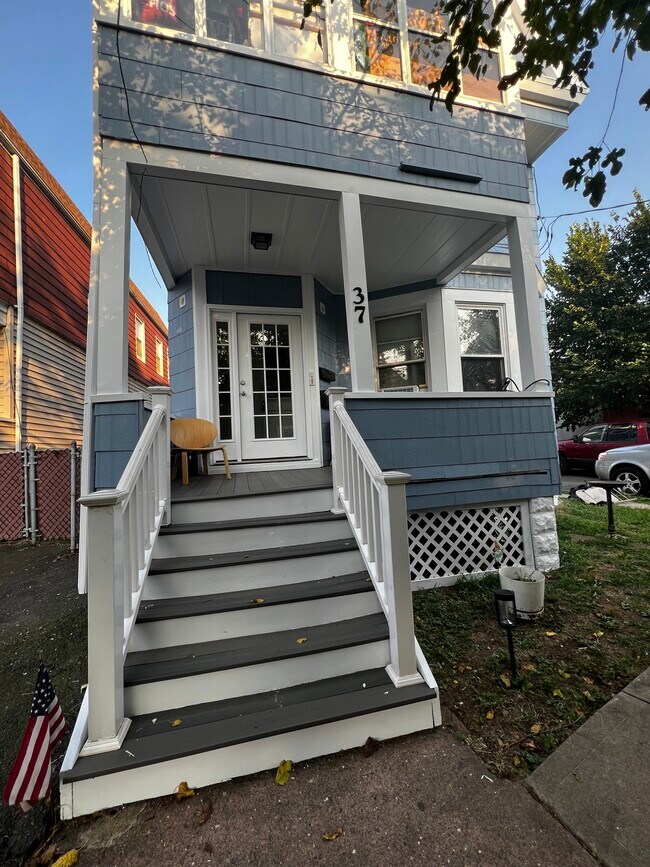 Foto del edificio - 37 E Passaic Ave