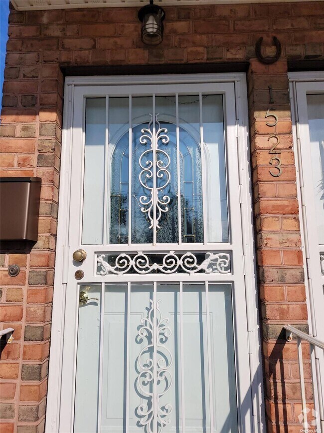 11360 Apartments under 2,000