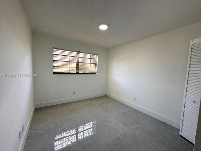 Foto del edificio - 3952 SW 136th Ave
