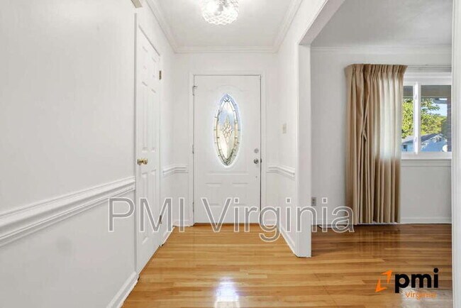 Foto del edificio - 436 Longleaf Rd