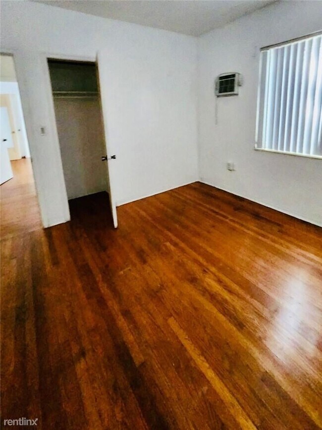 Building Photo - 3 br, 2 bath House - 7921 Carlyle Ave