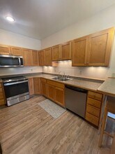 Building Photo - 6227 Shiloh Avenue Unit C
