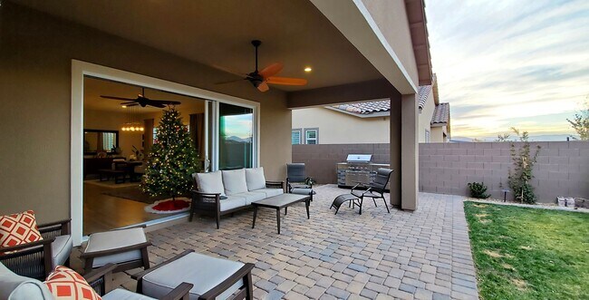 Foto del edificio - Amazingly upgraded single story home in “I...