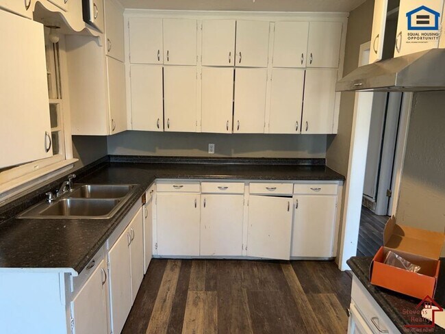 Foto del edificio - 2811 NW 21st Pl