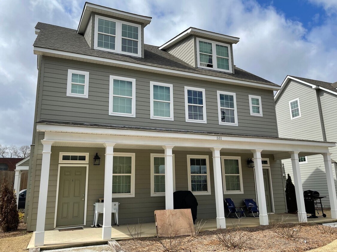 531 N Ross St Unit 531A, Auburn, AL 36830 Room for Rent in Auburn, AL
