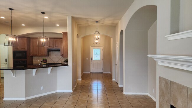 Building Photo - 255 Harris Dr