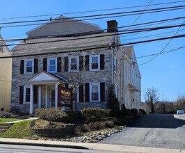 Building Photo - 454 Germantown Pike