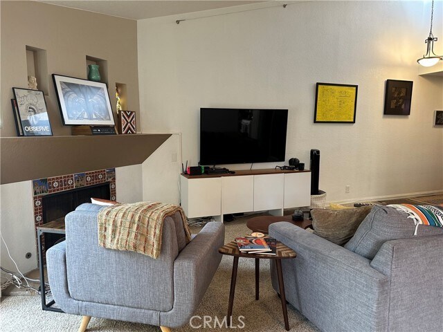 Foto del edificio - 539 Wayland Ct