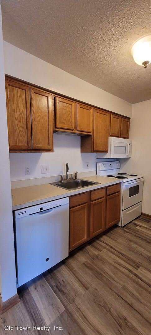 Building Photo - 2 br, 2 bath House - 2568 Eagle Circle #4