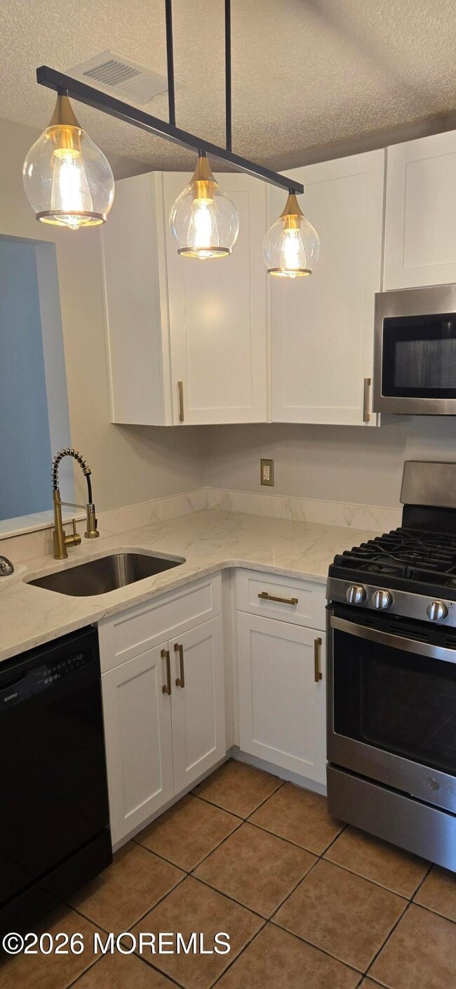 Foto del edificio - 3015 Lighthouse Ln