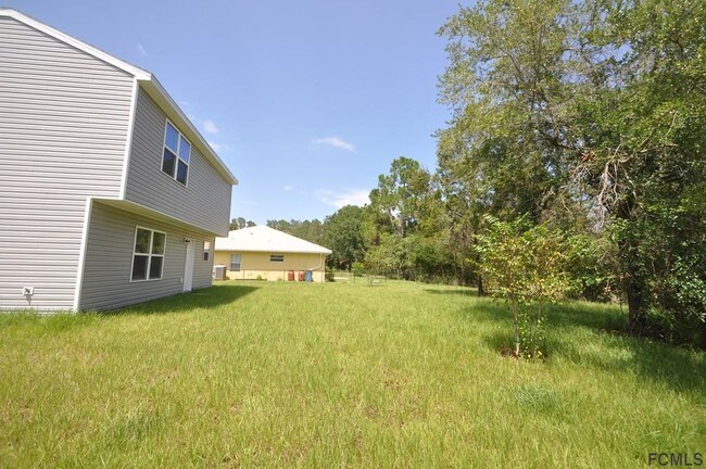 Foto del edificio - 93 Pheasant Dr
