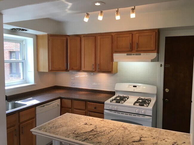 Kitchen - 2309 Central St
