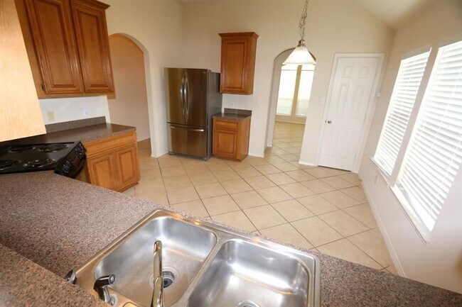 Building Photo - 14739 Briceland Springs Dr