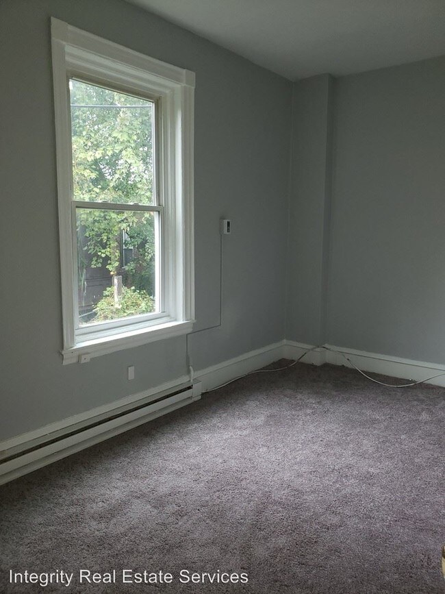 Building Photo - 2 br, 1 bath Apartment - 4522 N. Broad St.