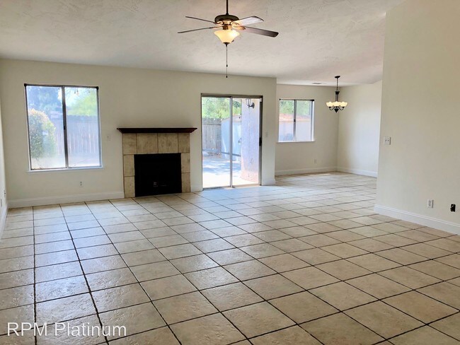 Building Photo - 4 br, 2 bath House - 338 W Gibson Ave