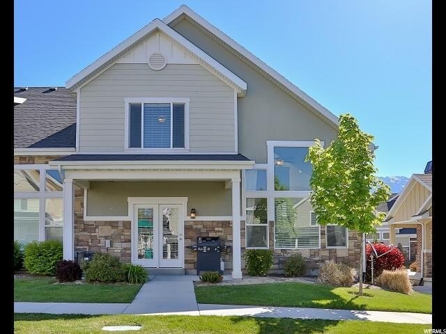 Building Photo - 11736 Mansonia Dr E