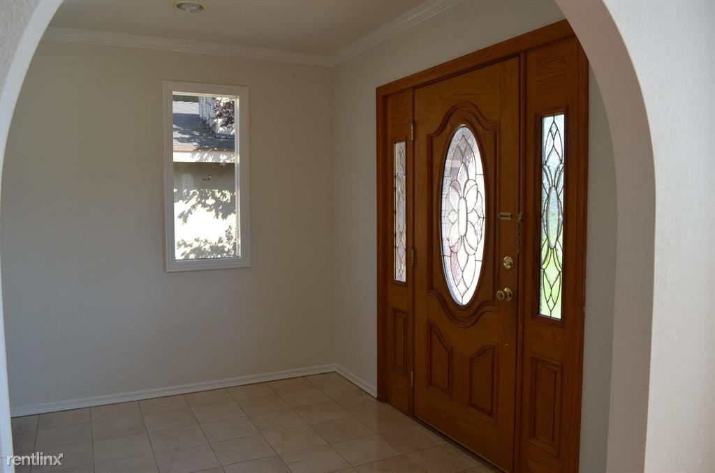 Foto principal - 3 br, 2.5 bath House - 1359 Salisbury Rd
