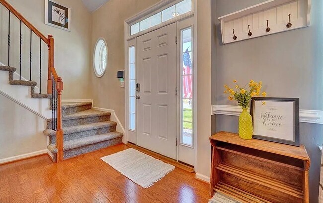 Foto del edificio - 561 Graphite Trl