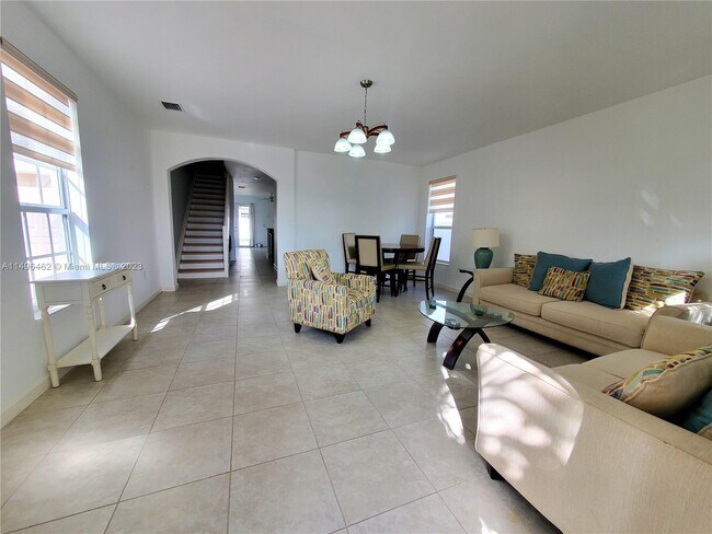 Building Photo - 17081 SW 94th Terrace